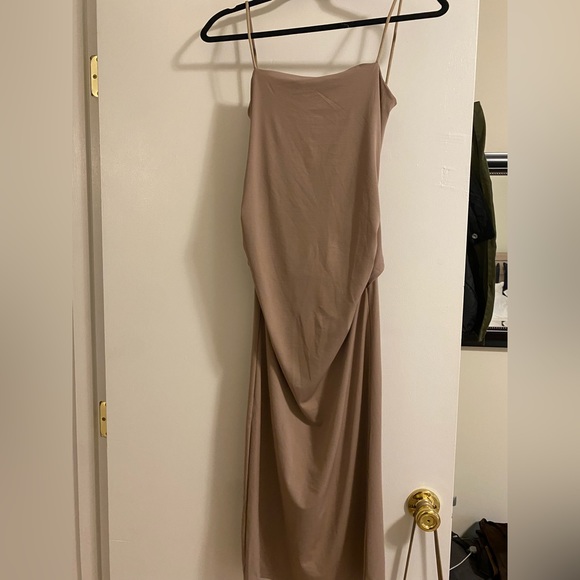 Commense Open Back Twist Mini Dress - Picture 3 of 4